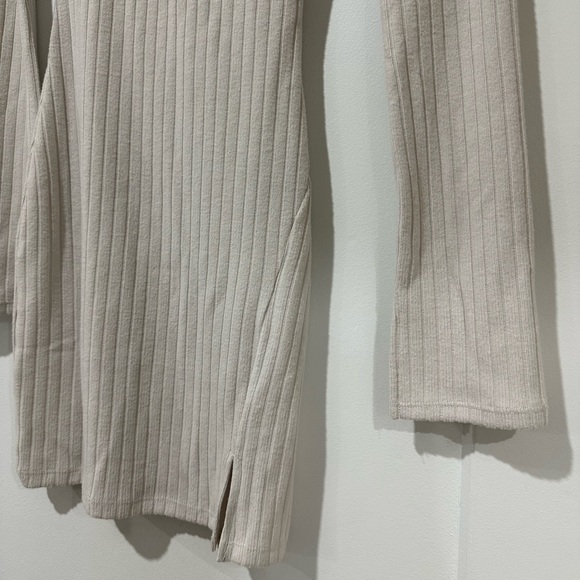 * SOLD * H&M beige dress - Picture 3 of 6